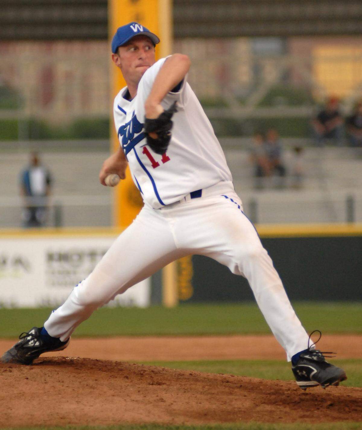 Fort Worth Cats pitcber Max Scherzer pitches towards home plate during the first inning of Saturday’s, May 12, 2007, second game of a double header against Shreveport. Scherzer may be the first pick in the draft in June. Special to the Star-Telegram Bob Haynes