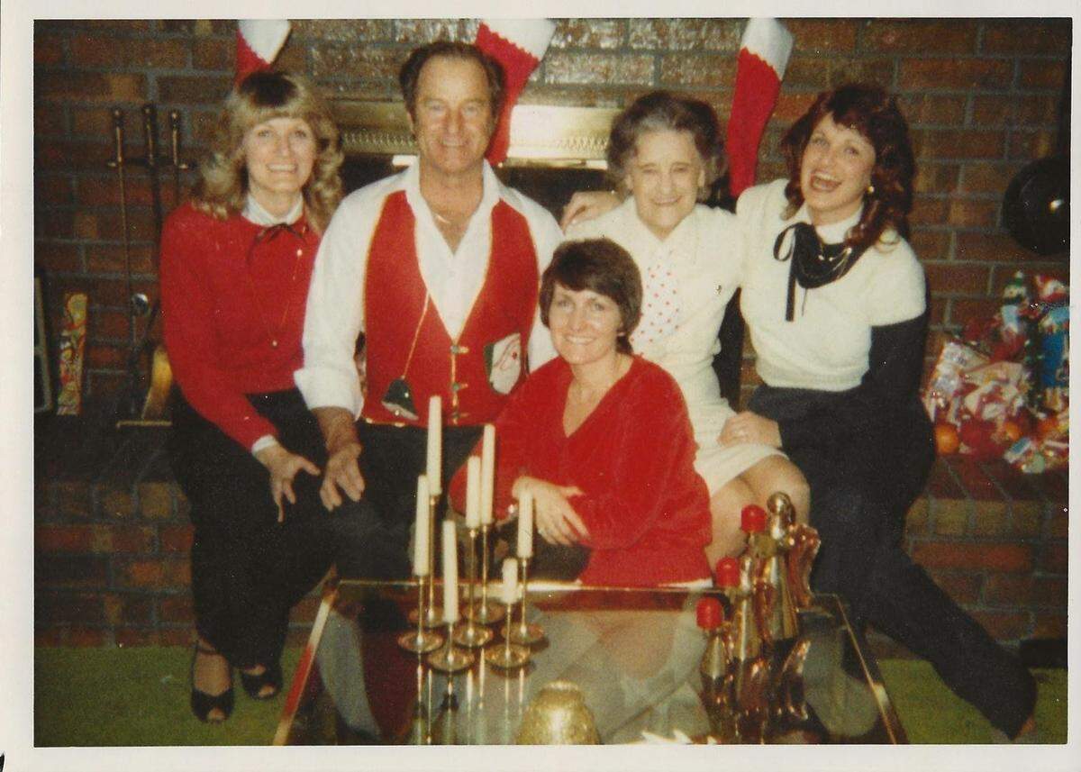 Kathy Ford, far right, was one of the victims of the Delta Flight 191 crash. Here, Ford is pictured with (from left to right) her sister Carol Shaw, father Bob Christy and grandmother Hazel Christy. Ford’s sister Susan Donahew is seated in the center.