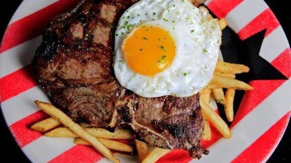 In 2014,Chef Todd Phillips at J.R.’s Steakhouse created a contemporary State of the Steak after looking at the 1962 work by Tom Wesselmann in an Amon Carter Museum of American Art exhibit.