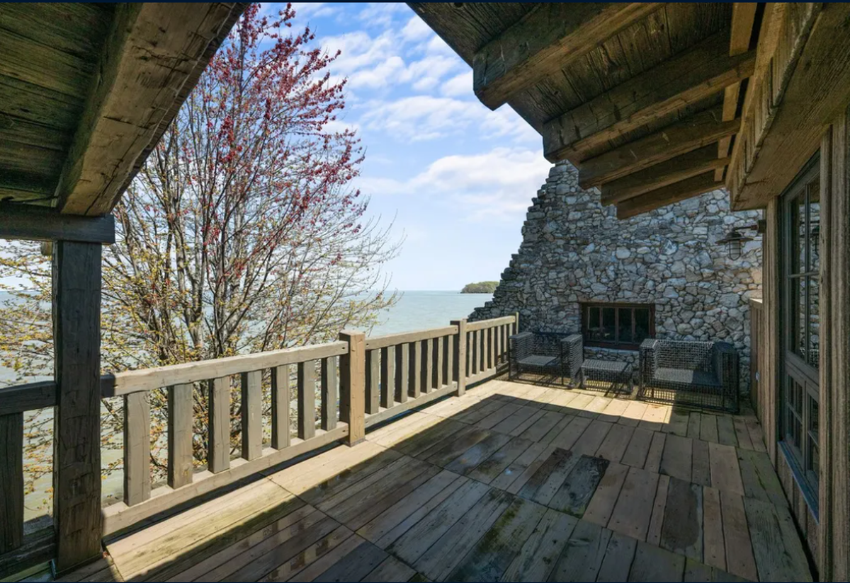 Deck