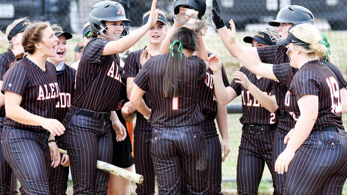 Aledo took Game 1 over Colleyville Heritage. Special/Bob Haynes