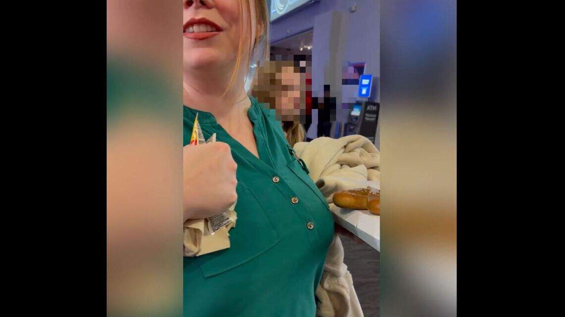 North Texas mom took kids to a holiday drag show. It turned into a viral ‘nightmare’