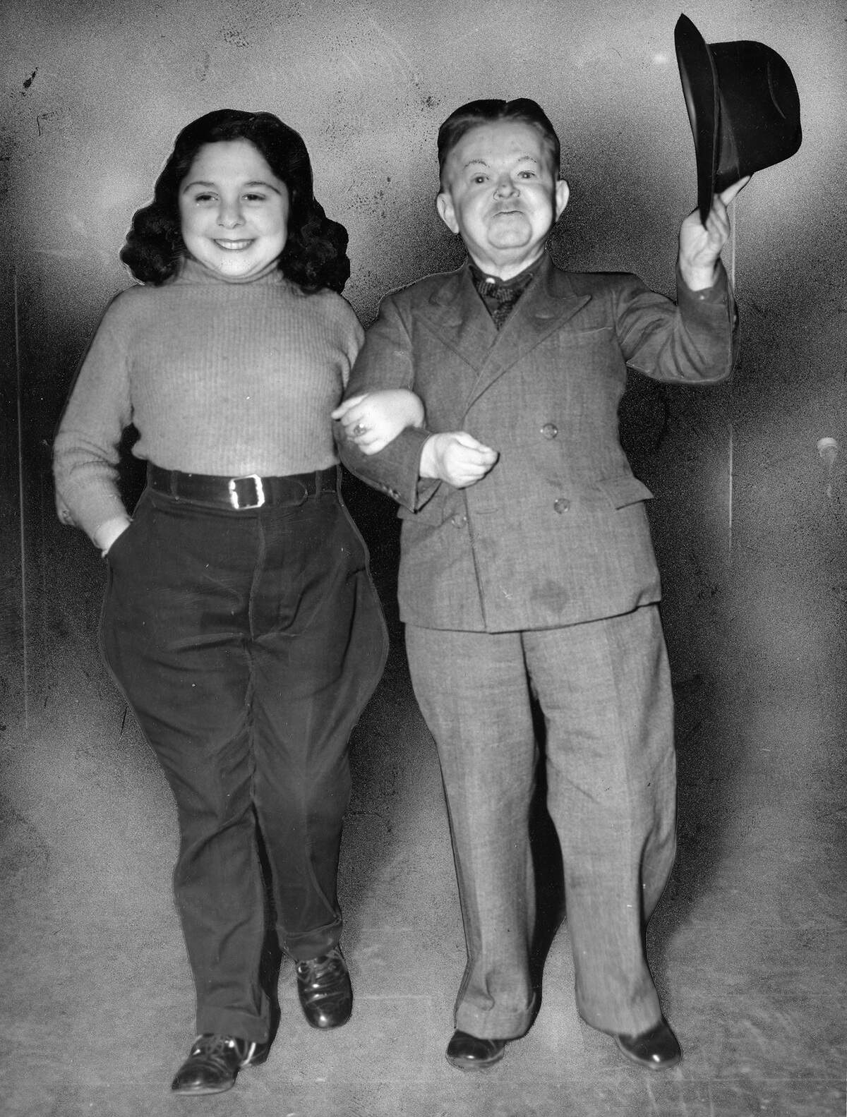 Nov. 9, 1938: Frieda Betsky and Charles Ludwig, passing through Fort Worth on their way to Hollywood to be in the movie “The Wizard of Oz.”