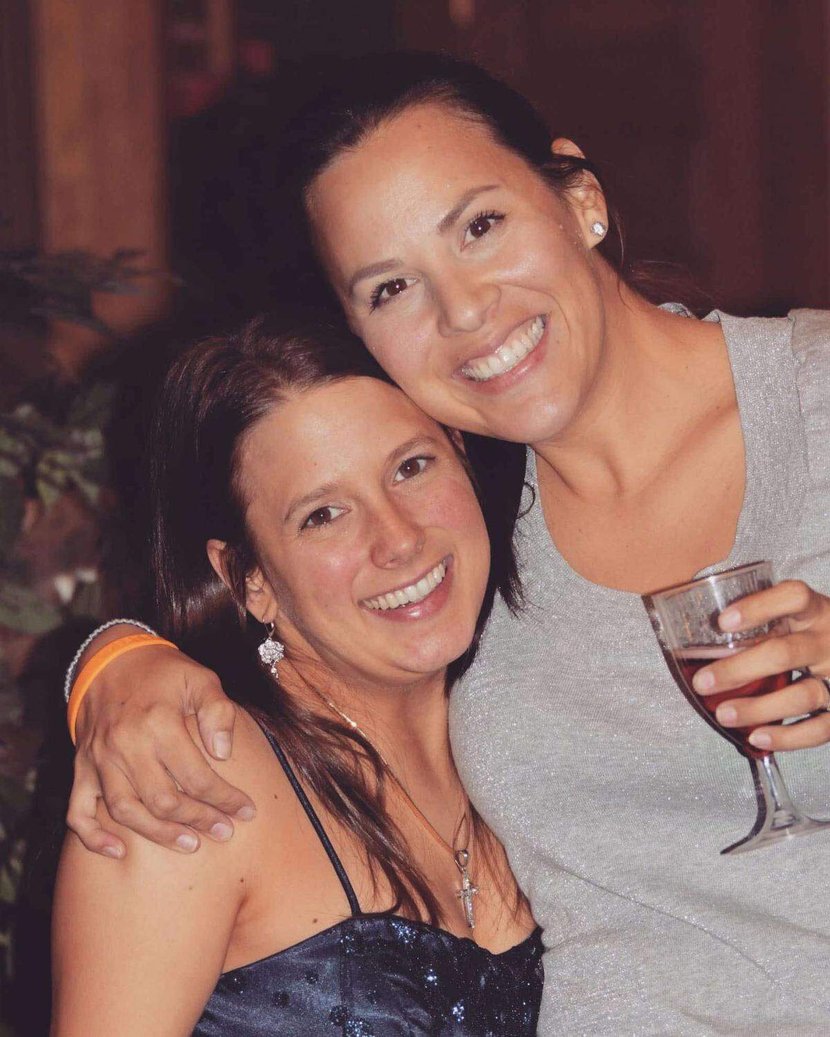 Brooke Hipps (left) with her sister, Brady Kent. Kent passed away unexpectedly at age 36 without a will, inspiring Hipps to create Weekend Will, a digital platform to help families plan ahead and protect their loved ones.