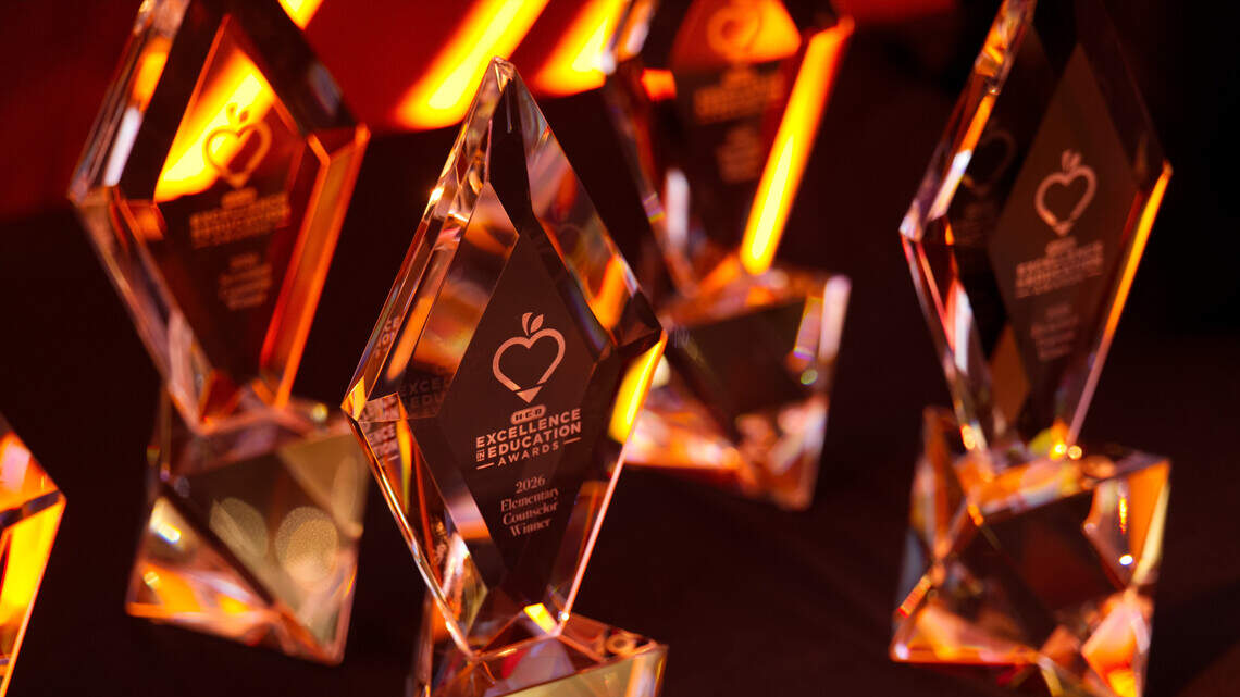 Recognize excellent local educators by nominating them for a cash prize from H-E-B