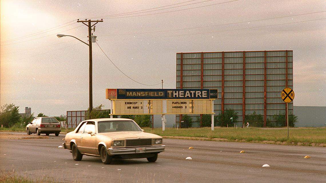 See what Fort Worth looked like in 1990 with these Star-Telegram photos