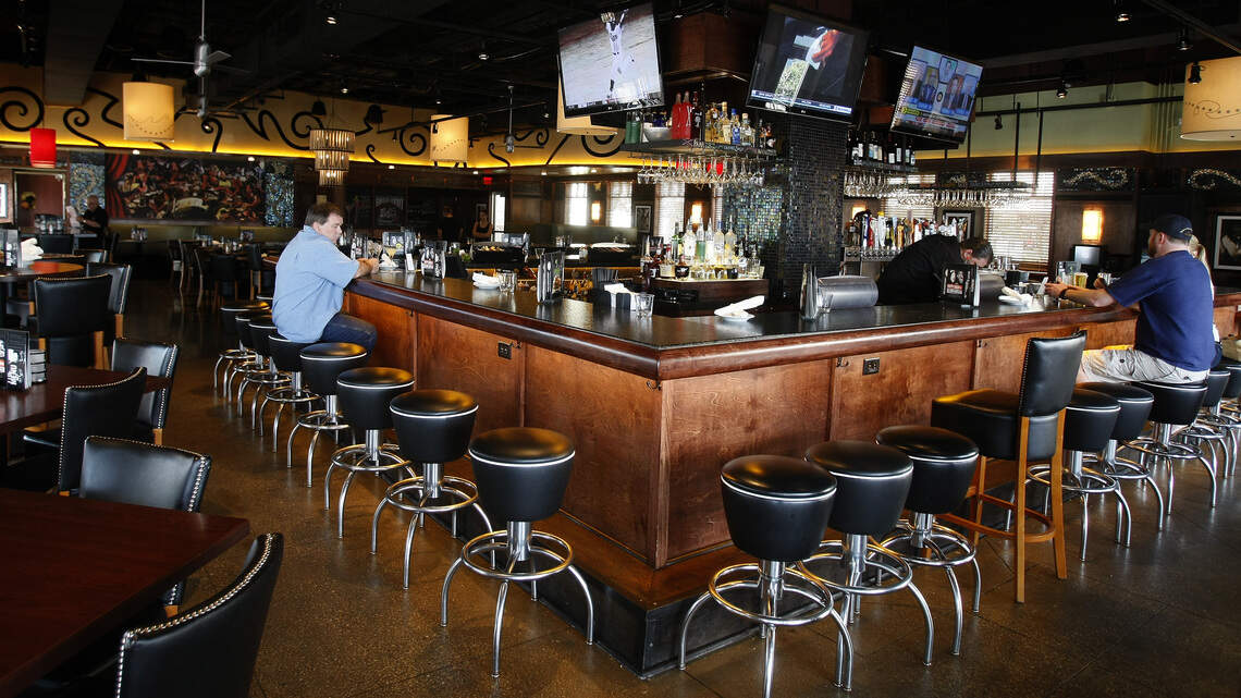 With Bar Louie filing for bankruptcy, what happens to locations in Tarrant County?