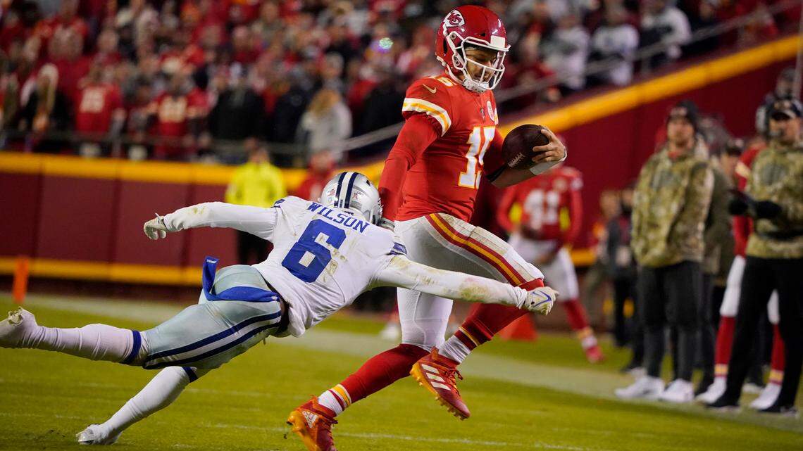 Dallas Cowboys safety Donovan Wilson injured his chest/shoulder in the 19-9 loss to the Kansas City Chiefs last week. He’ll miss at least the next three games.