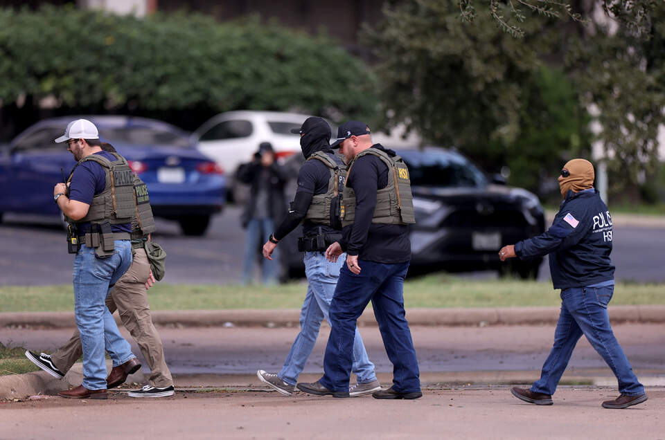 1 detainee dead, 2 hurt in Dallas ICE facility shooting | Fort Worth ...