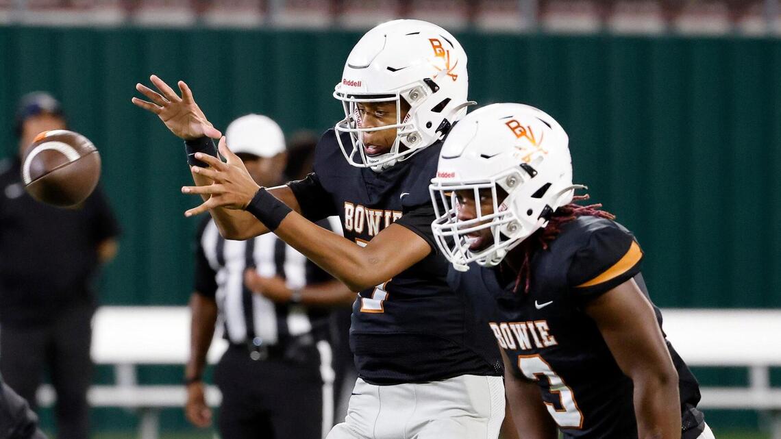 Arlington Bowie survives upset bid by Arlington Lamar; Vols to play for district title
