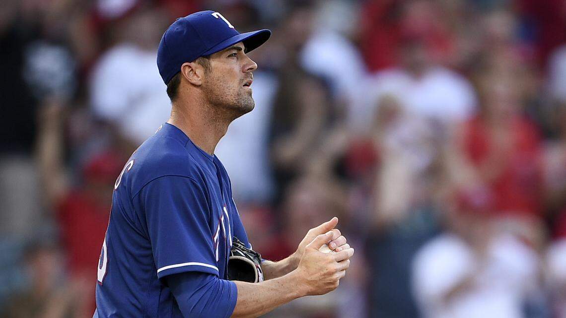 Cole Hamels saw very little run support (again) as he looked at the scoreboard Saturday night at Angel Stadium.