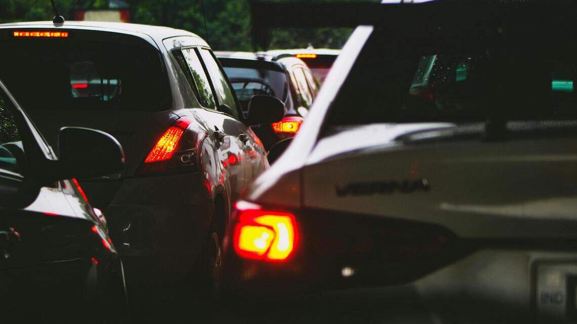 What happens if I leave the scene of a car crash? Here’s what Kansas, Missouri law says