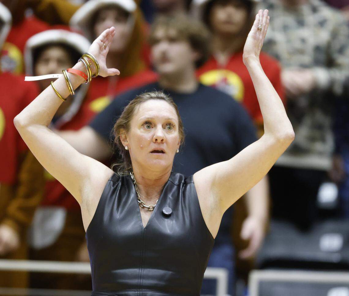 Fort Worth Eagle Mountain head coach Catherine Foerster reacts to a call against Wimberley during the third set of the UIL Class 4A Division II state volleyball championship game Friday Nov. 21, 2025 at Curtis Culwell Center in Garland, Texas.