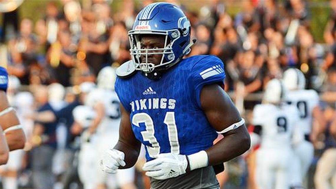 Nana Osafo-Mensah, a four-star recruit from Fort Worth Nolan Catholic, is one of the top recruits in the country. He’s committed to Notre Dame.