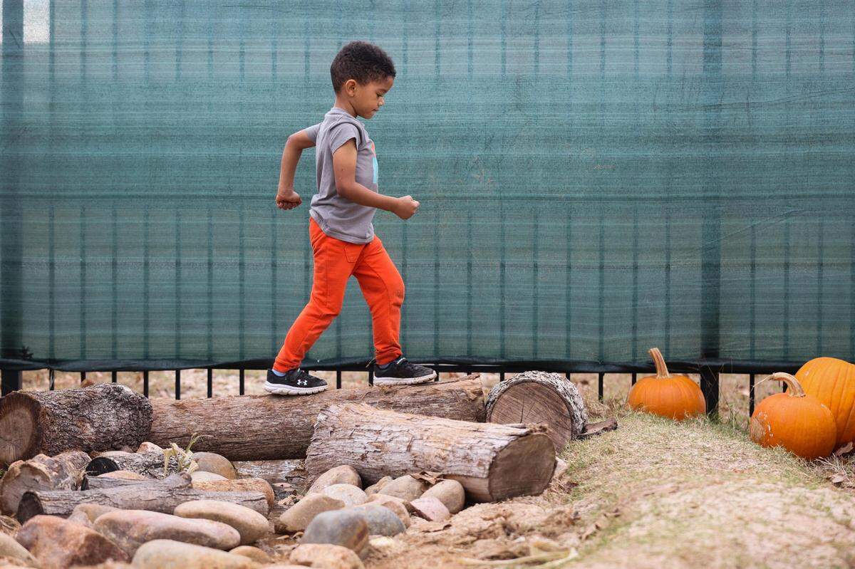 Children could perform better in school when they have the chance to play outside, experts and advocates say. A new nonprofit hopes to help more Fort Worth children do that.