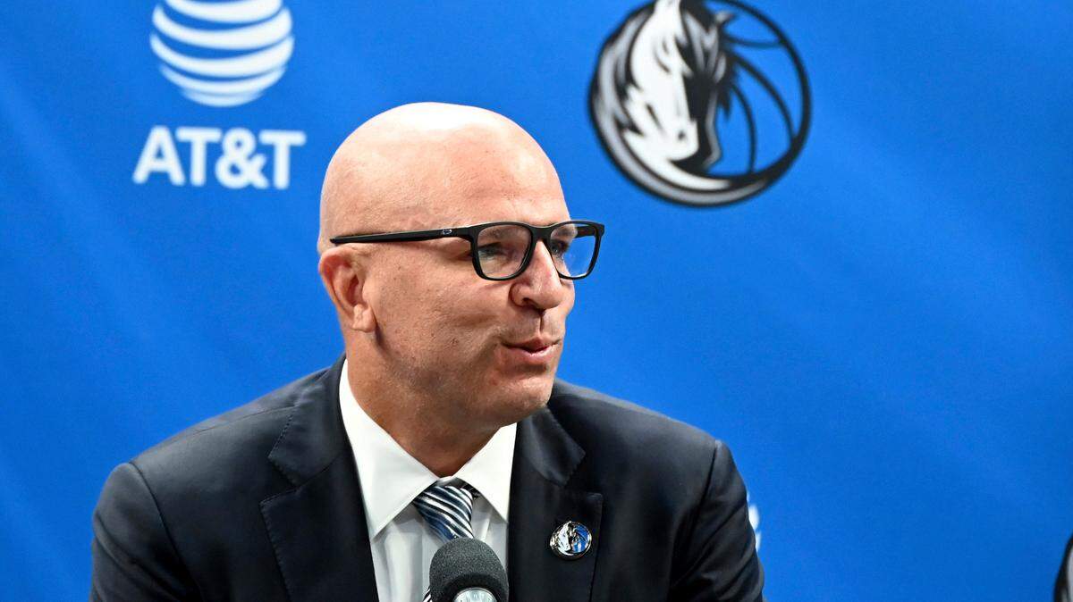 New Dallas Mavericks head coach Jason Kidd tacitly addressed his past mistakes, including a guilty plea for domestic violence in 2001.