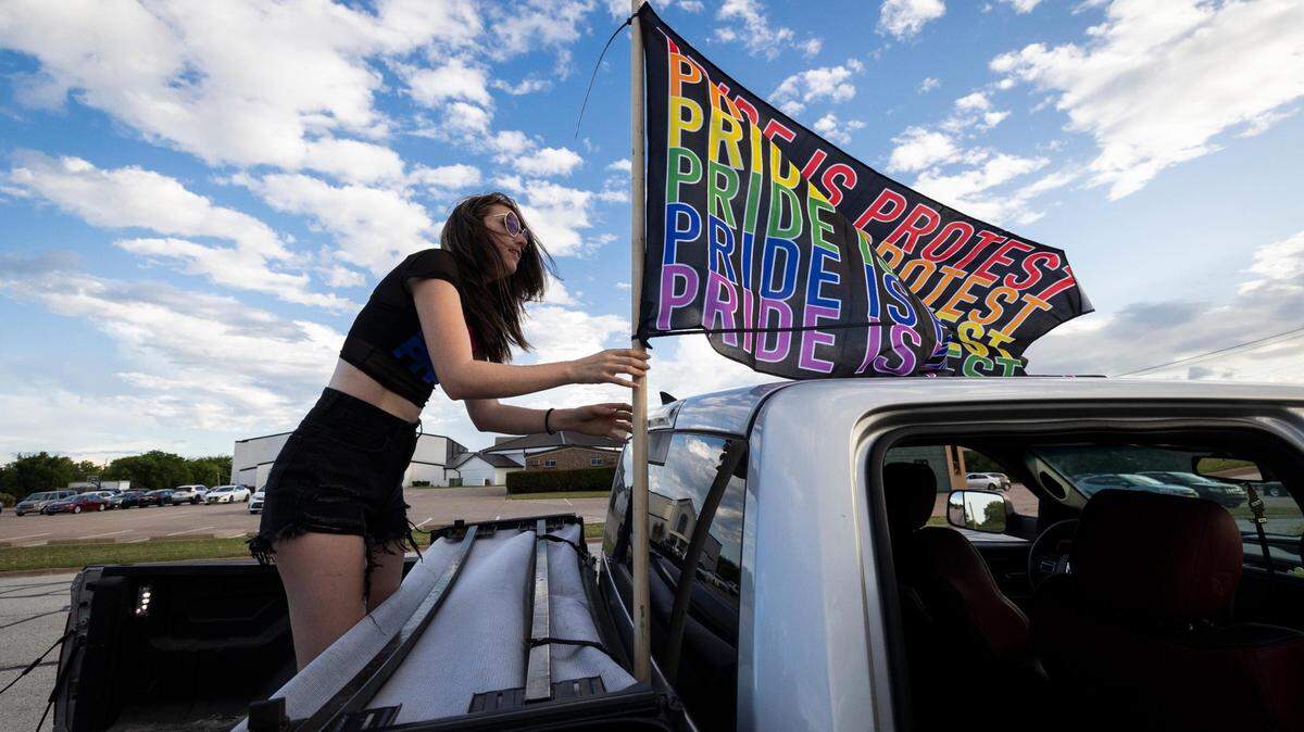 North Texas churches call Stedfast Baptist homophobic messages unacceptable, ‘appalling’