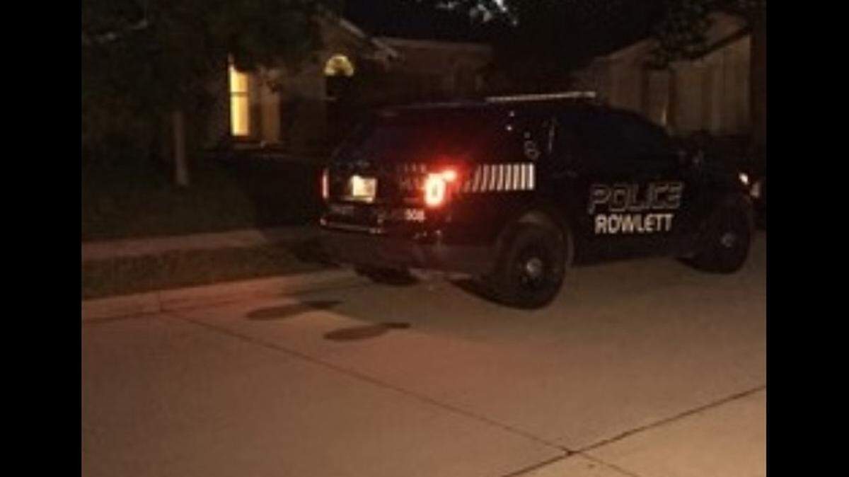A 41-year-old man shot to death his 11-year-old son Saturday night in Rowlet and then killed himself, Rowlett police said.