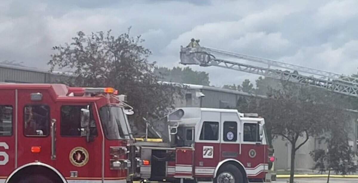 The Tarrant County Sheriff’s Office asked the public Wednesday to avoid the area of Highway 287 near Bonds Ranch Road due to a grass fire.