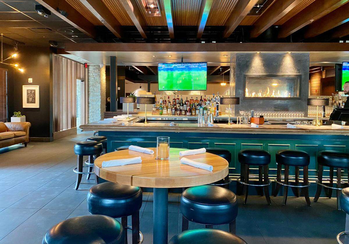 Towne Grill is a locally owned, chef-driven restaurant in Alliance Town Center.