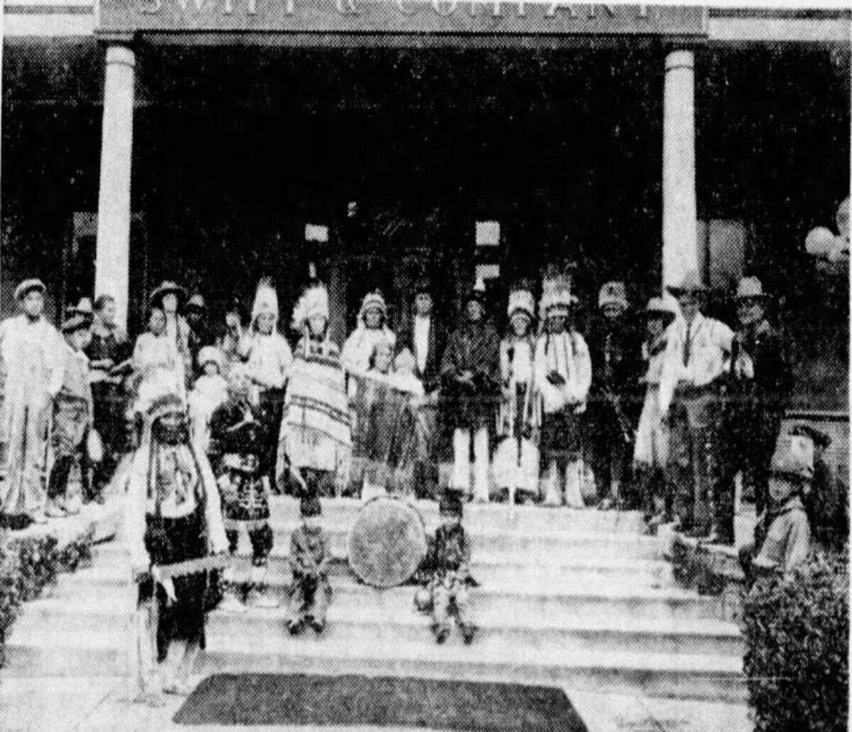 Baldwin Parker, Cynthia Ann Parker’s grandson, brought members of the Comanche to Fort Worth to see the Swift & Co. plant about 1920.