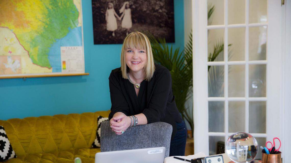 Julia Heaberlin takes readers on a dark ride in ‘Paper Ghosts’