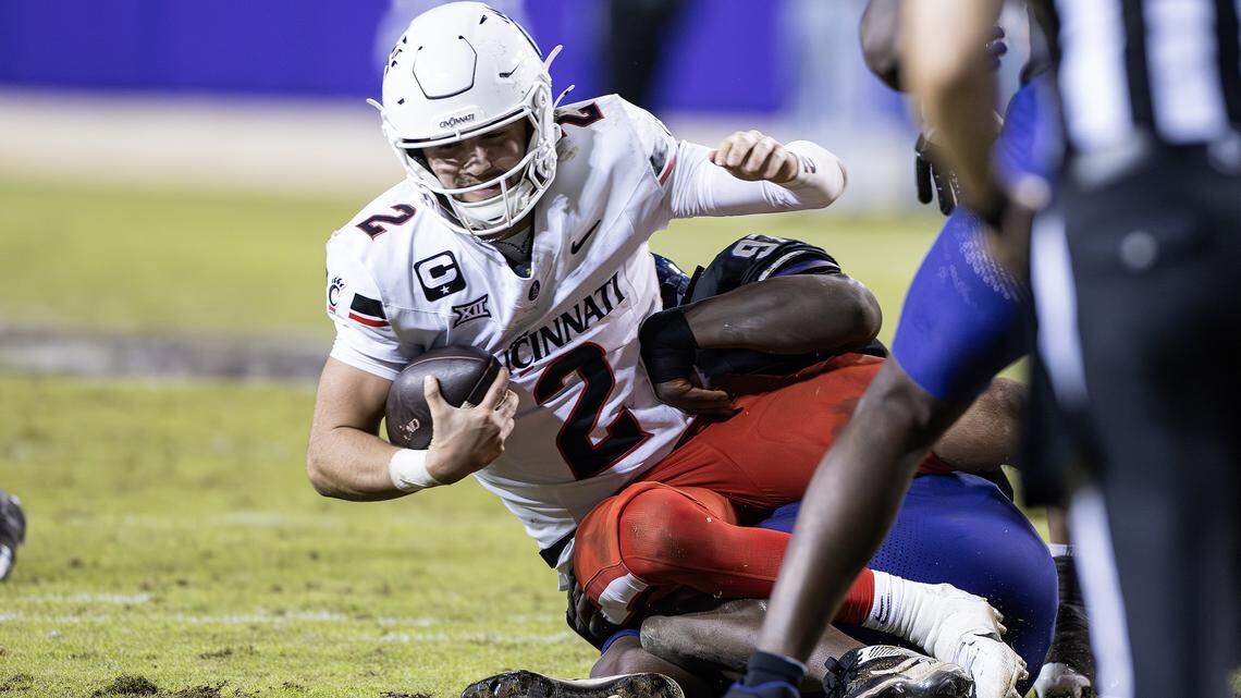 Texas Tech’s starting quarterback enters treatment for gambling addiction