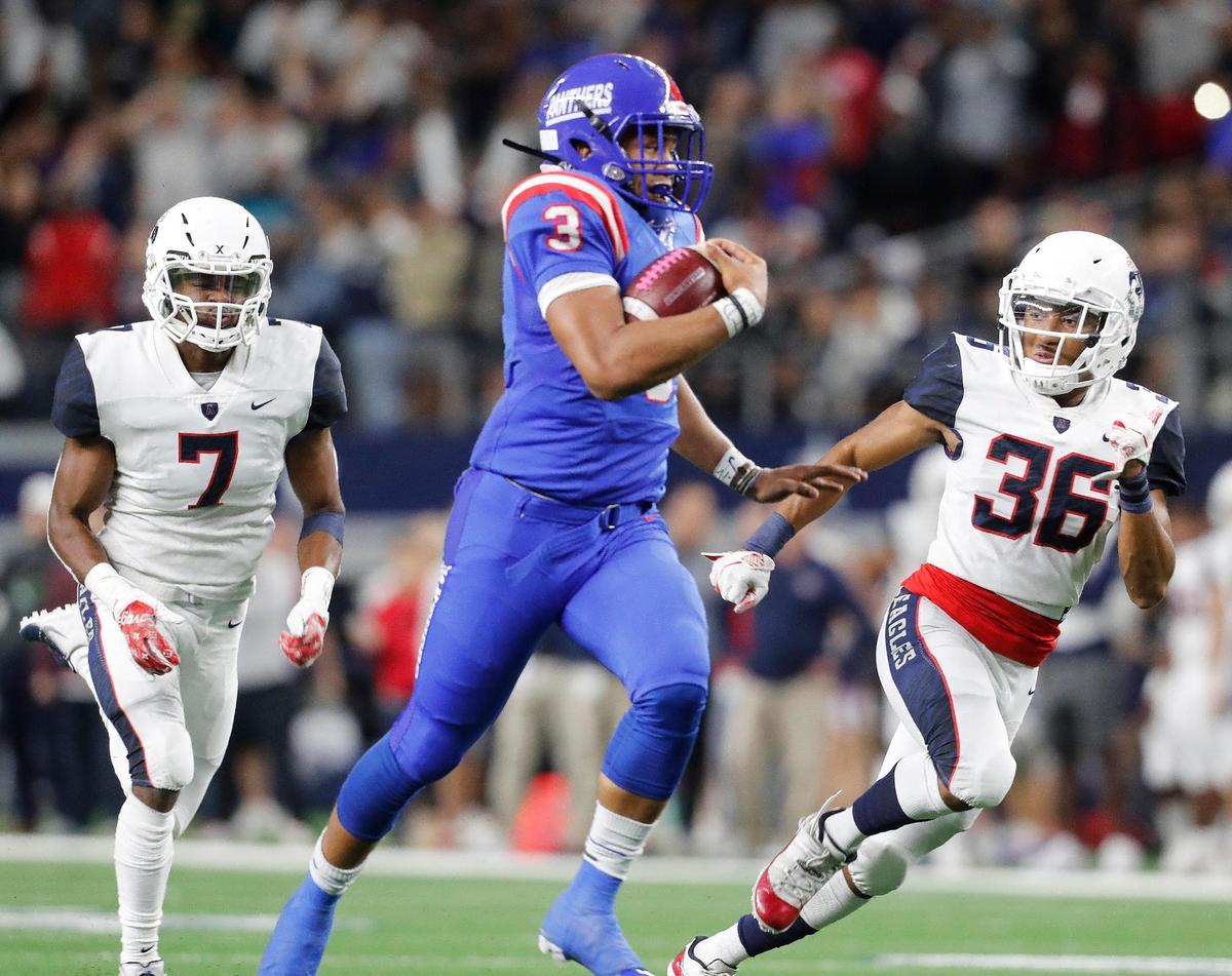 Duncanville quarterback Ja’Quinden Jackson (3) heads into the end zone with four minutes remaining in the second half of a high school Class 6A Division I State Semifinals football playoff game at AT&T Stadium, Arlington, Texas, Saturday, Dec. 15, 2018. Duncanville defeated Allen 44-35. (Star-Telegram Bob Booth)