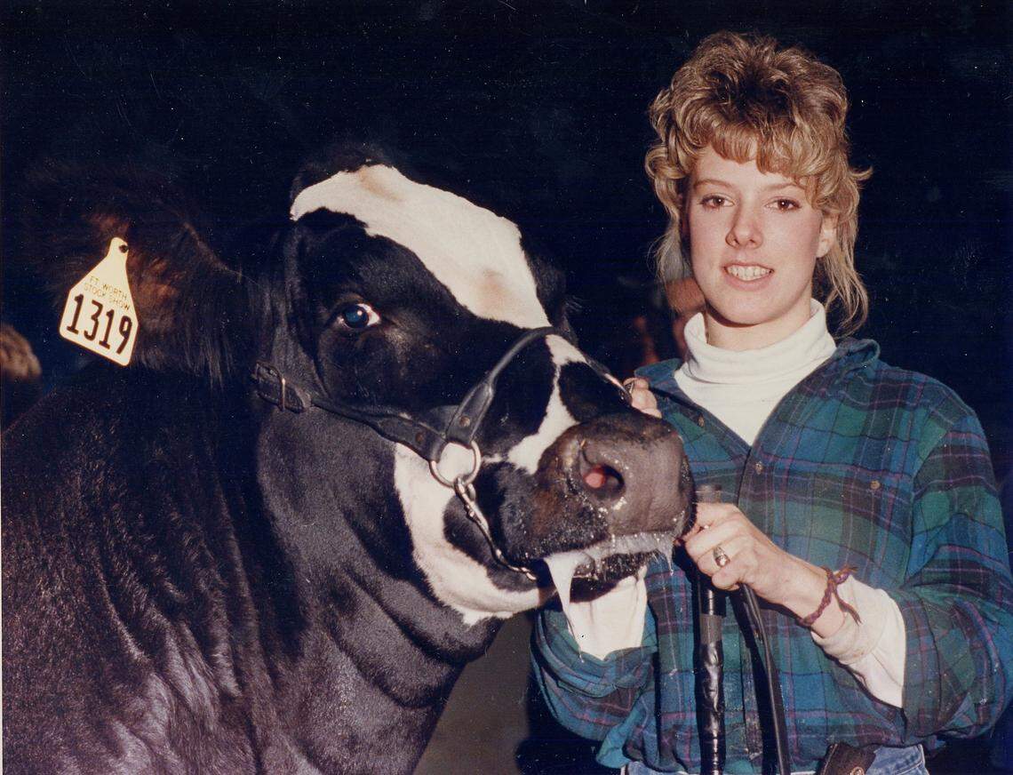Feb. 5, 1988: Vicki Priesmeyer, 17, of Pflugerville shows off Keppie, her grand champion steer at the Southwestern Exposition and Livestock Show and Rodeo (today the Fort Worth Stock Show & Rodeo). Keppie sold at auction for $35,000. The winning bidders were a partnership between John McMillan, chairman of Coors Distributing Co., and Richard Dale, president of Western Insurance Co. They donated the grand champ to Cook-Fort Worth Children’s Medical Center.