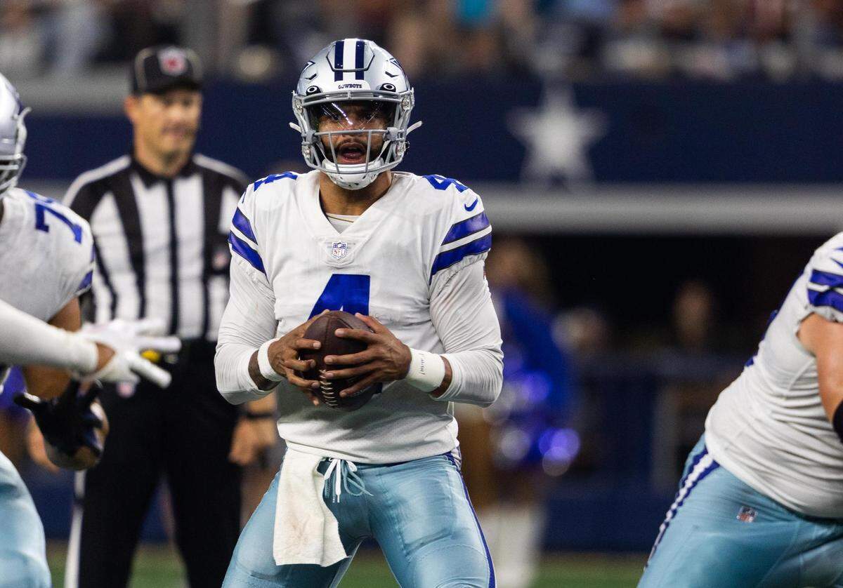 Dallas Cowboys Dak Prescott looks to throw the ball during the second half of the game against Tampa Bay Buccaneers Sunday, Sept. 11, 2022, at AT&T Stadium in Arlington.