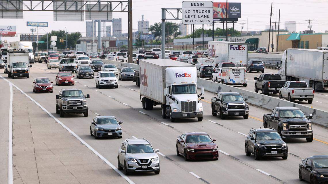 Can you use the HOV lane if you’re the only one in the car? What Texas law says