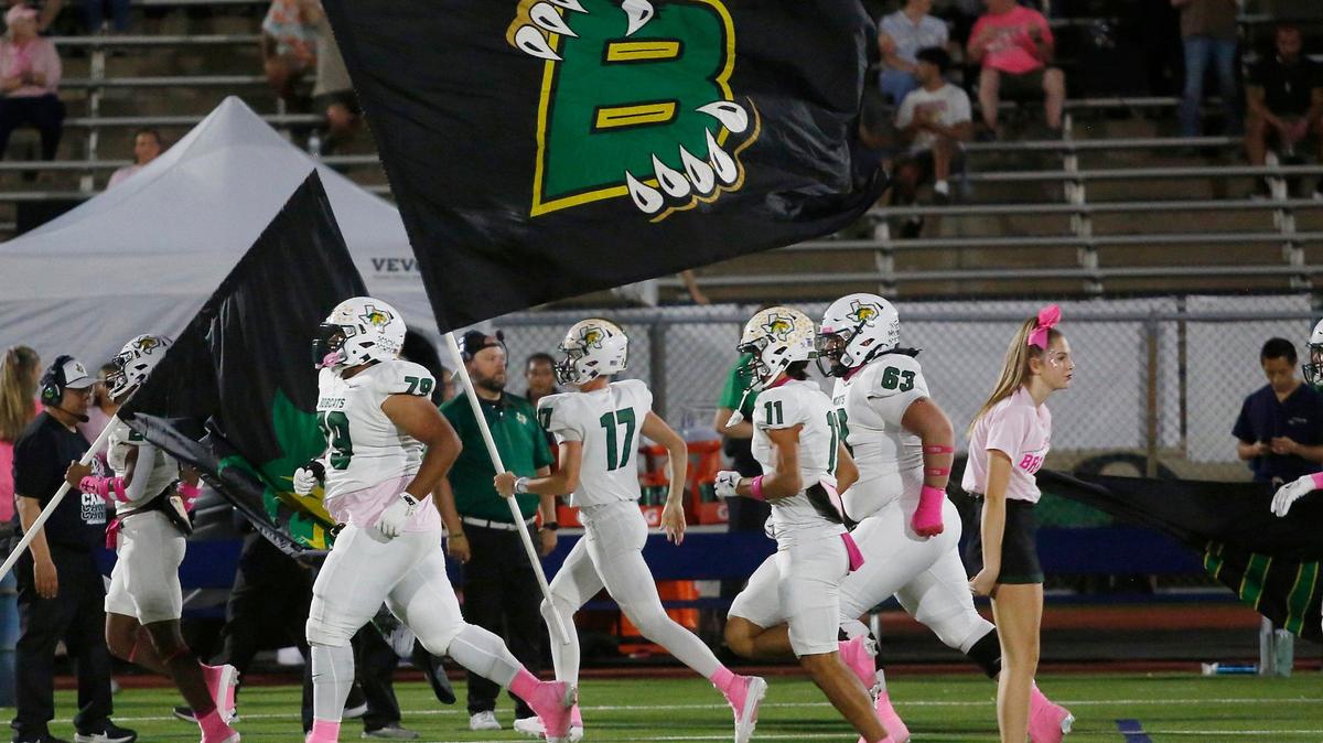 Benbrook will face Glen Rose at Clark Stadium on Nov. 1.