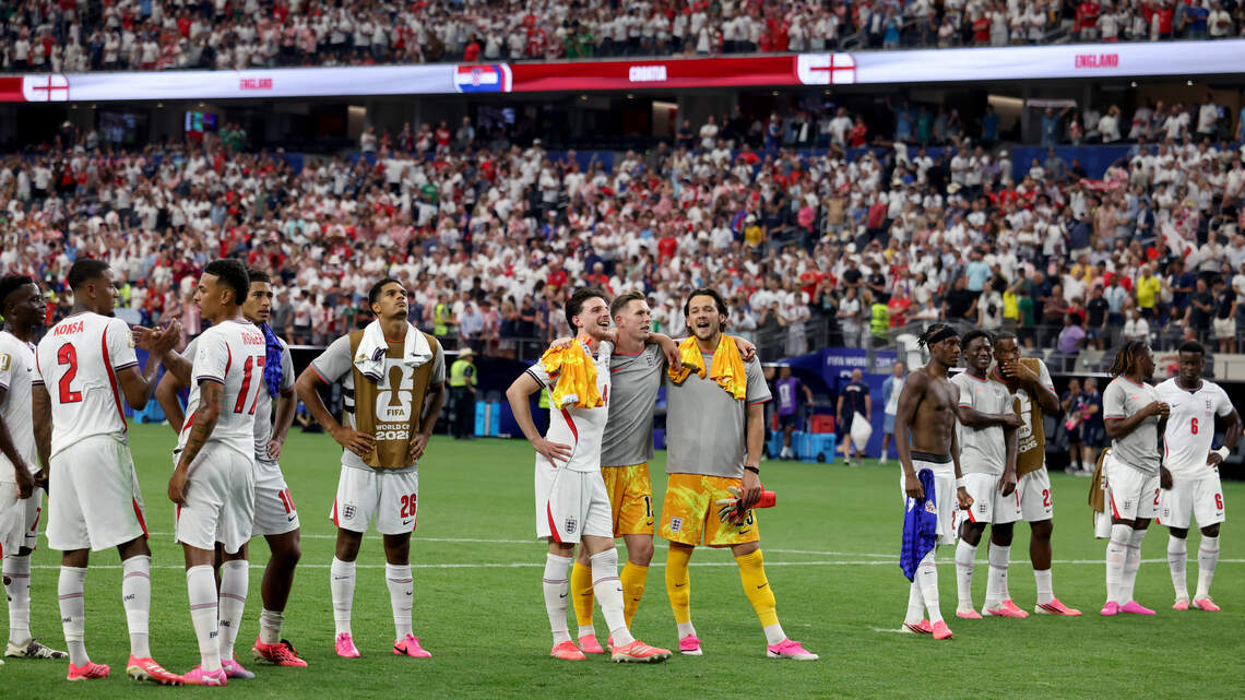 Hydration breaks at AT&T Stadium? An England forward says it’s valid