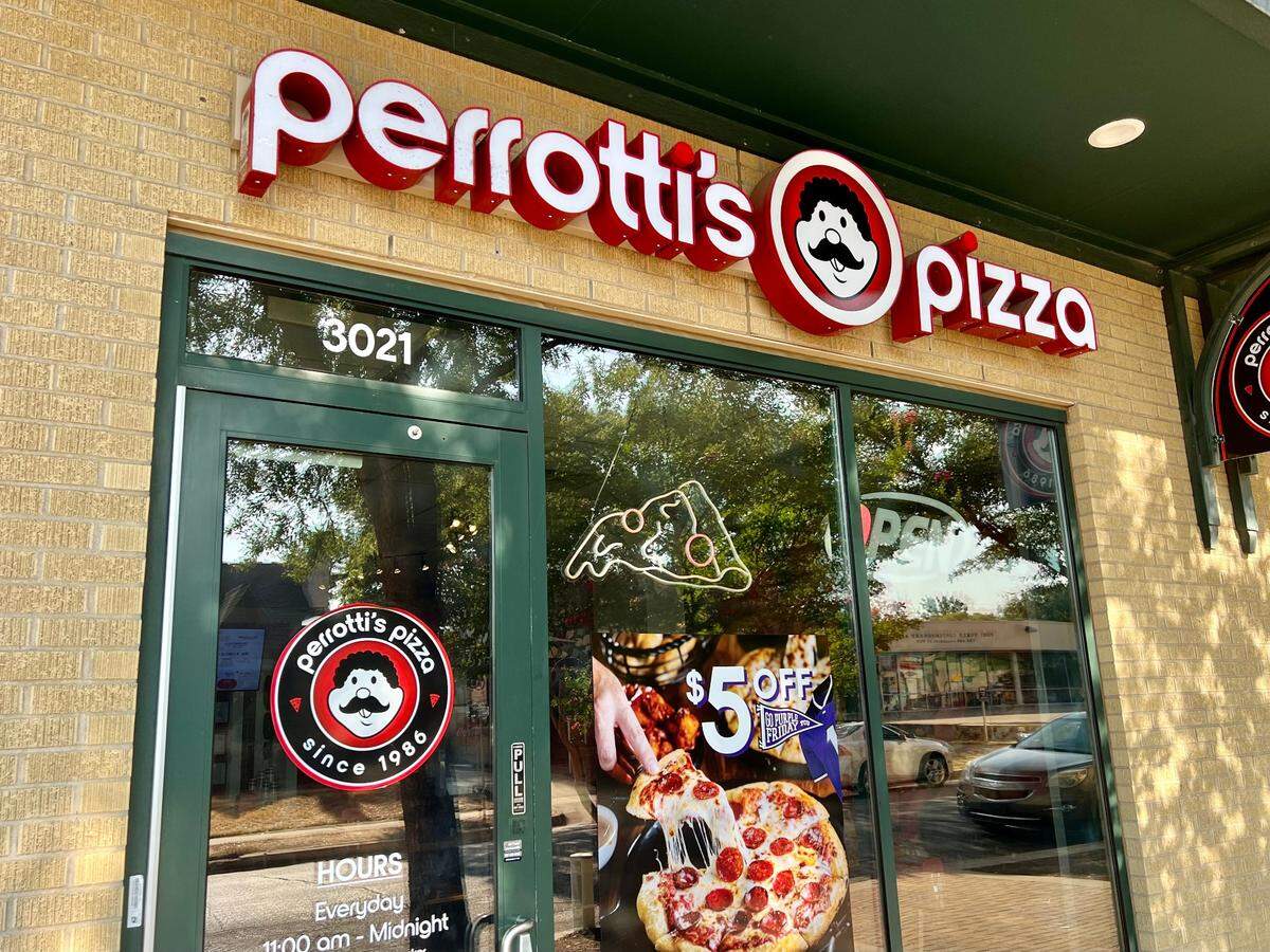 Perrotti’s Pizza is one block from the TCU campus and less than a mile from the Horned Frogs’ stadium.