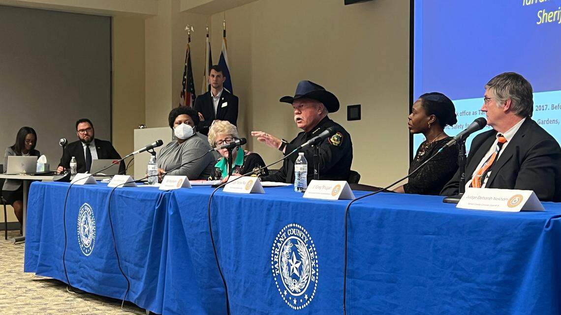 Sheriff Bill Waybourn introduces himself during a panel on the state of the Tarrant County jail on Thursday evening.