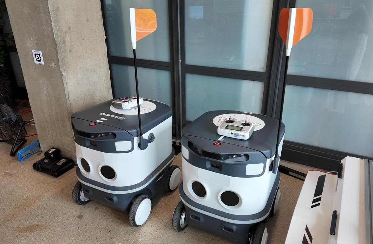 This is one model of RobotLAB delivery robots. The enclosed compartments make it impossible to steal a delivery that is not your own.