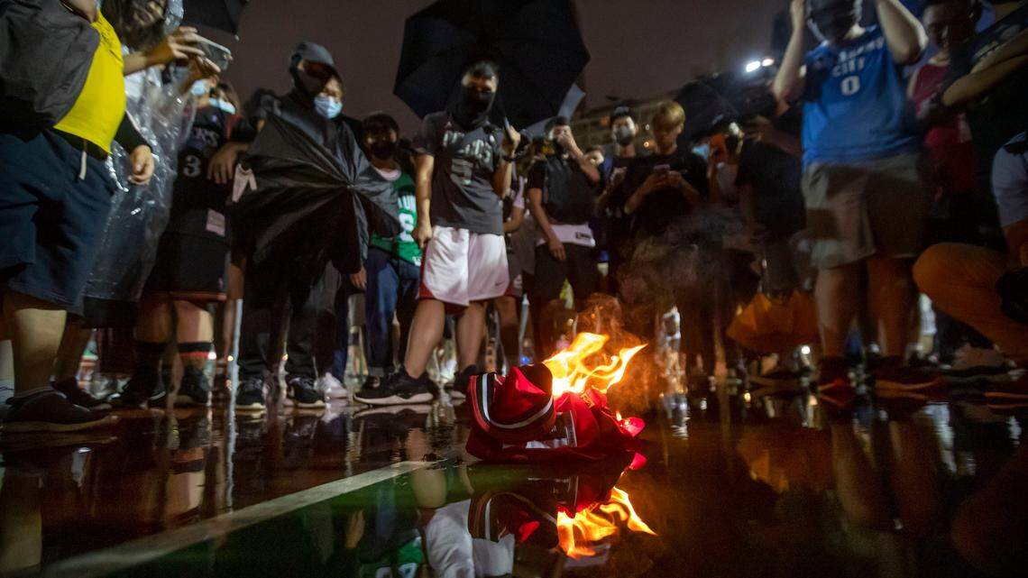 Hong Kong demonstrators burn LeBron James jersey after his free speech comments