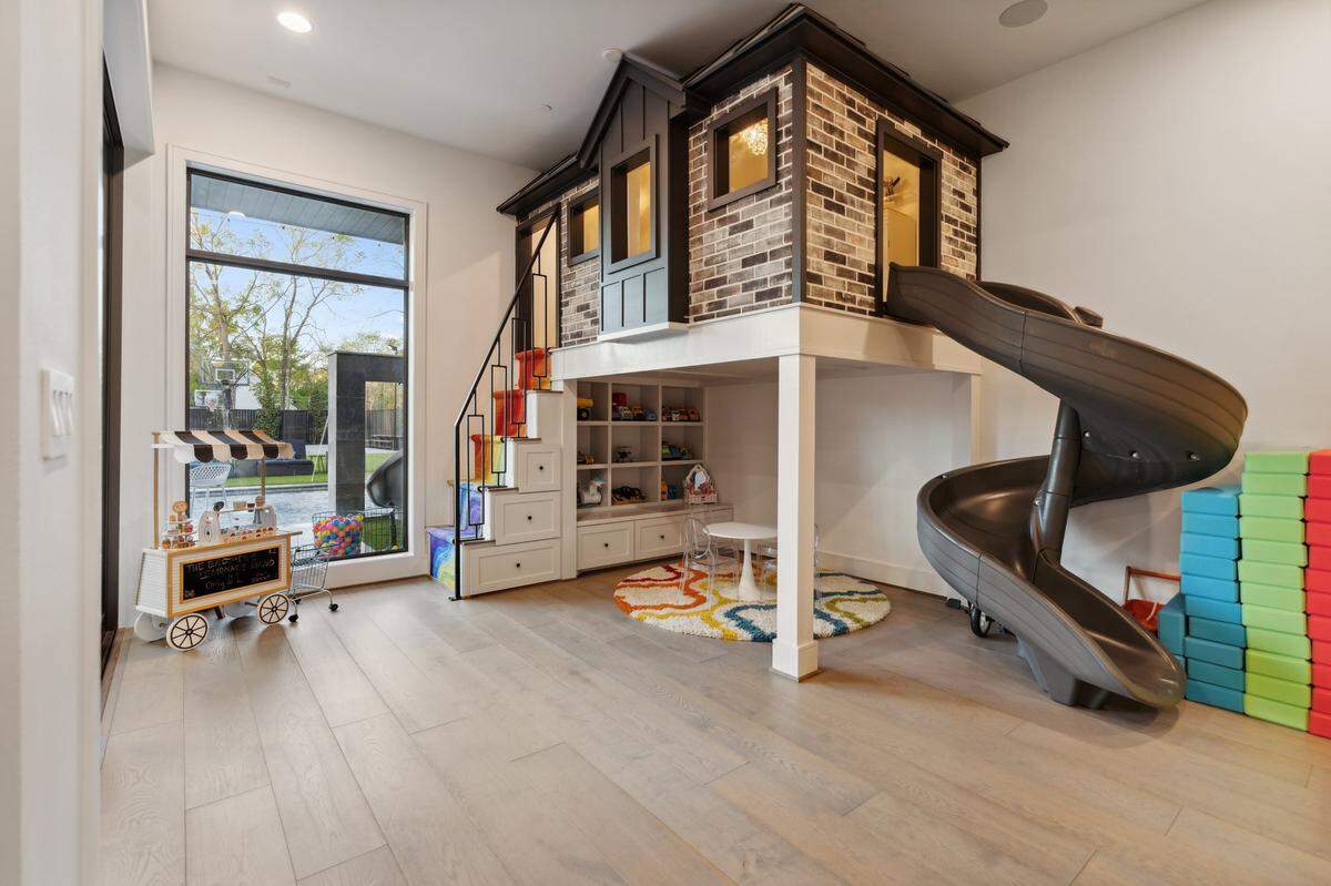 Playhouse