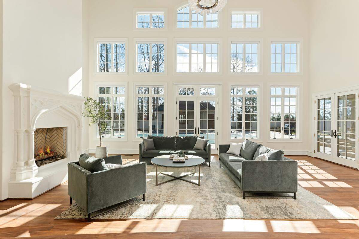 Grand room