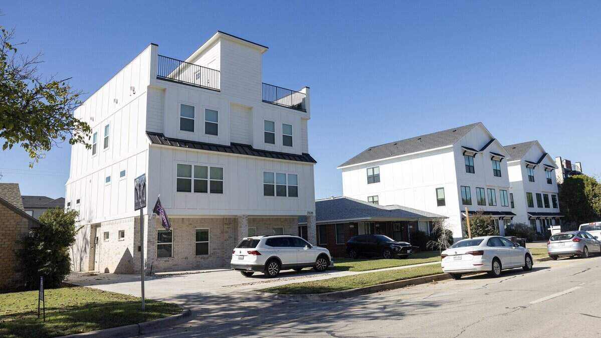 A large duplex on Forest Park Boulevard in Fort Worth on Wednesday, Nov. 26, 2025. The Fort Worth City Council is weighing a proposal that would limit multi-family ‘stealth dorm’ units in Rosemont neighborhood near TCU.