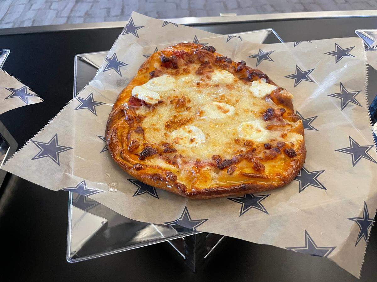 Quattro Formaggio flatbread available at Dallas Cowboys home games this season.