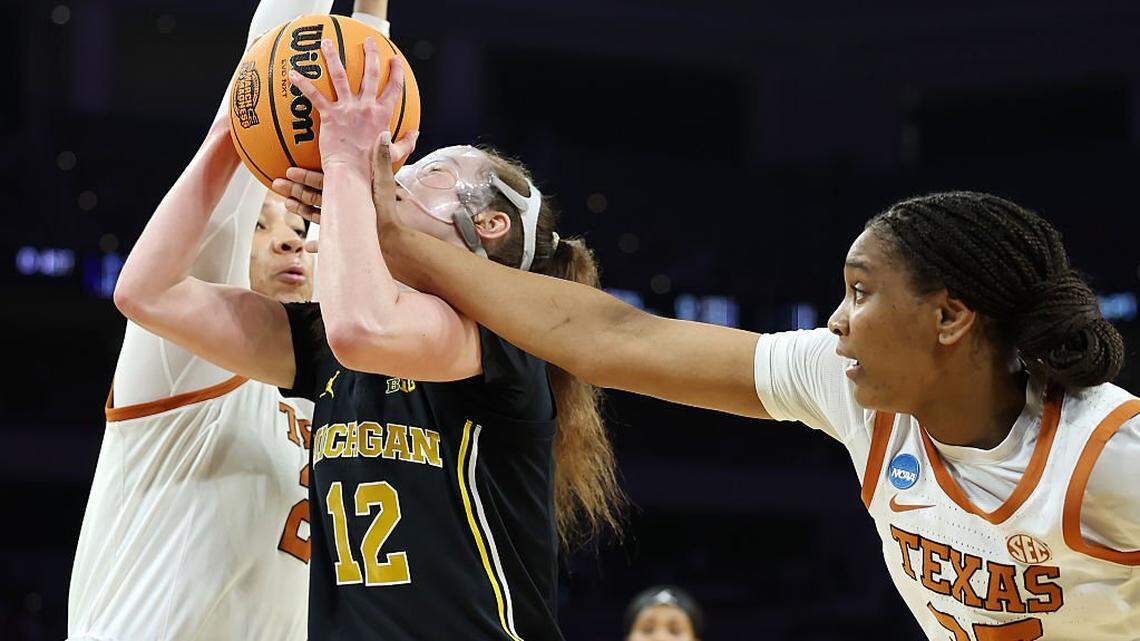 Three takeaways from Texas’ Elite Eight clash with Michigan at Dickies Arena