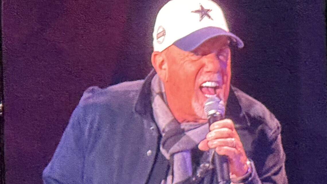 What songs did Billy Joel, Stevie Nicks play at AT&T Stadium in Arlington?
