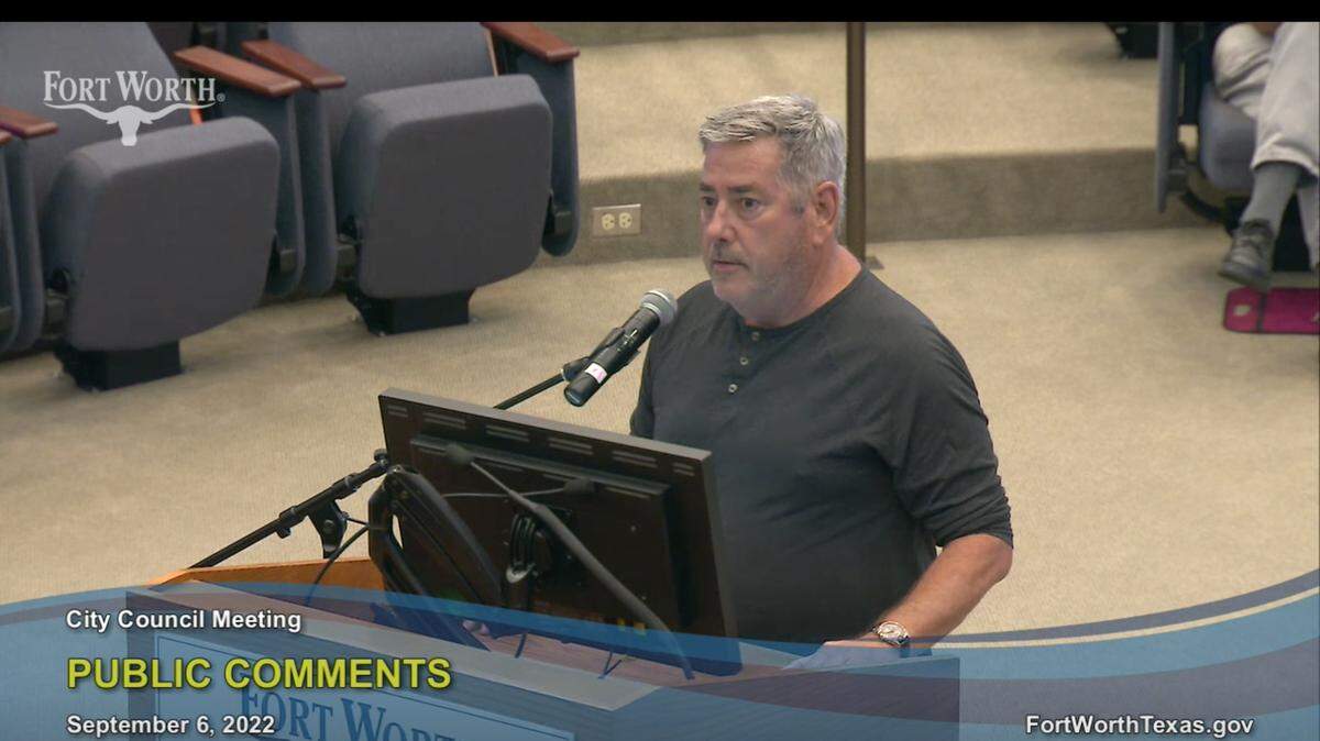 Thomas Torlincasi, a community activist and local government gadfly known for his public comments at city and county meetings, died Wednesday of a heart attack. He was 62. Torlincasi made his last public comment to Fort Worth City Council Tuesday evening.