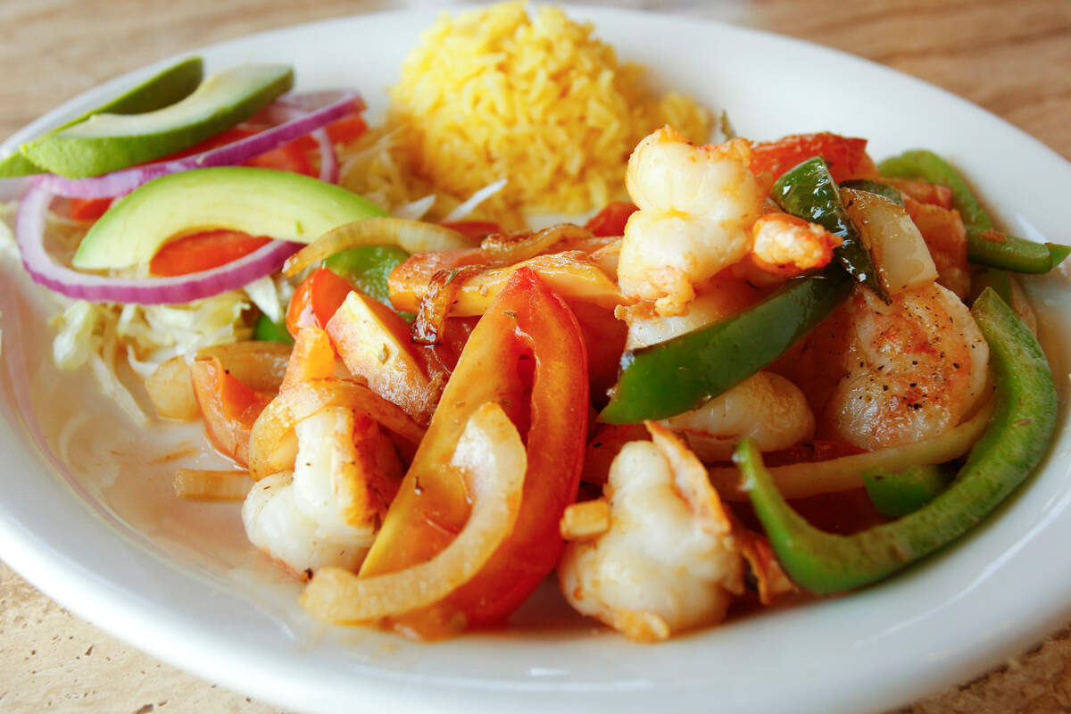 Camarones a la Veracruzana from Flamingo’s Homestyle Mexican Cuisine in Fort Worth Friday May 17, 2013. (Star-Telegram/ Richard W. Rodriguez)
