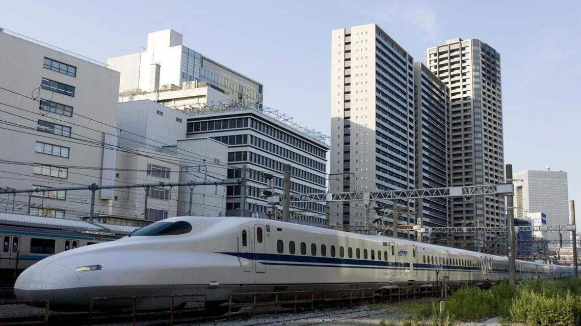Arlington voices support for high-speed rail but won't join a transportation authority – yet