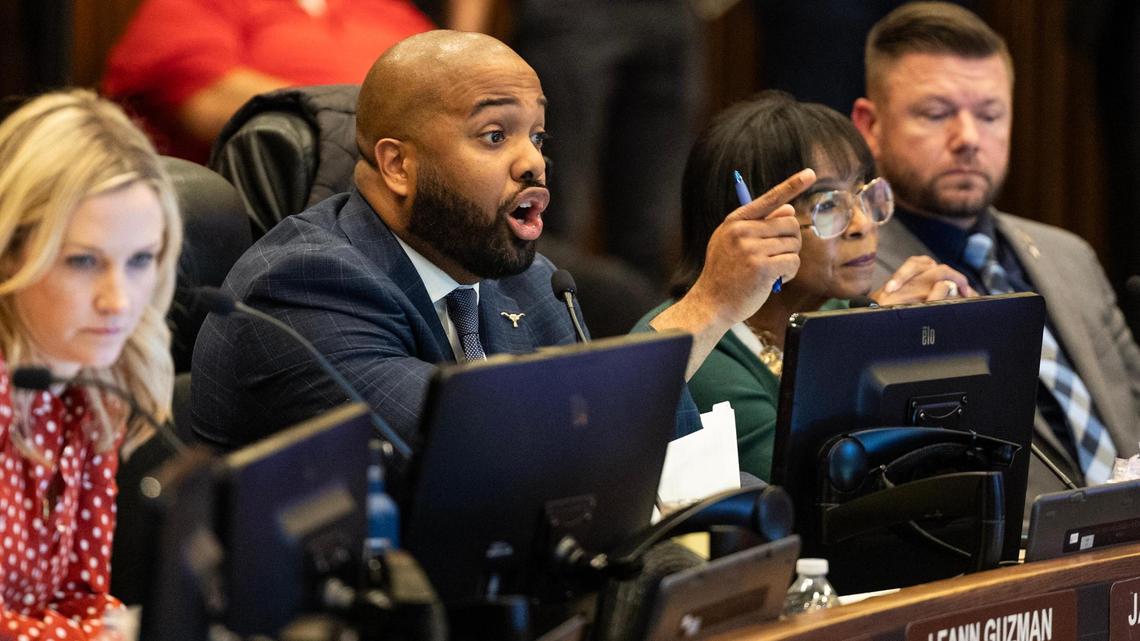 Jared Williams wins Democratic runoff for Tarrant County commissioner