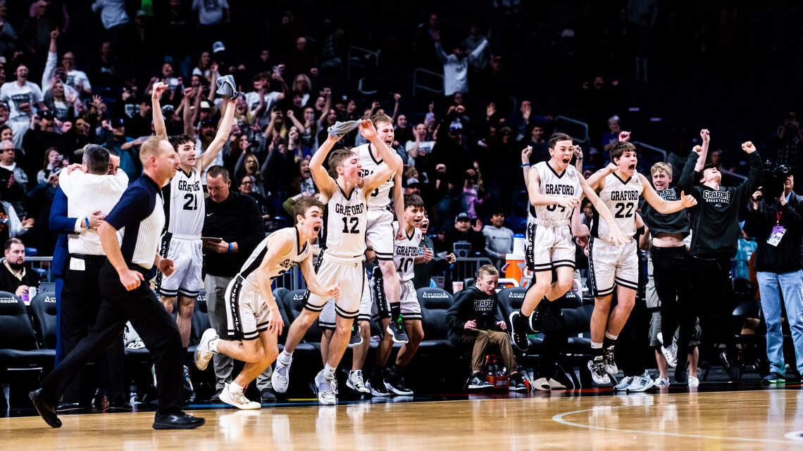 Graford knocks off defending champ Texline for first boys basketball state title