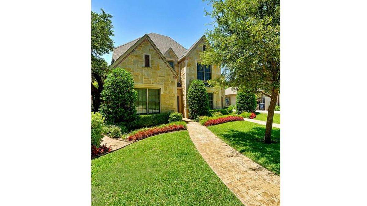 The custom-built duplex at 5429 El Campo Avenue is $3750 per month.