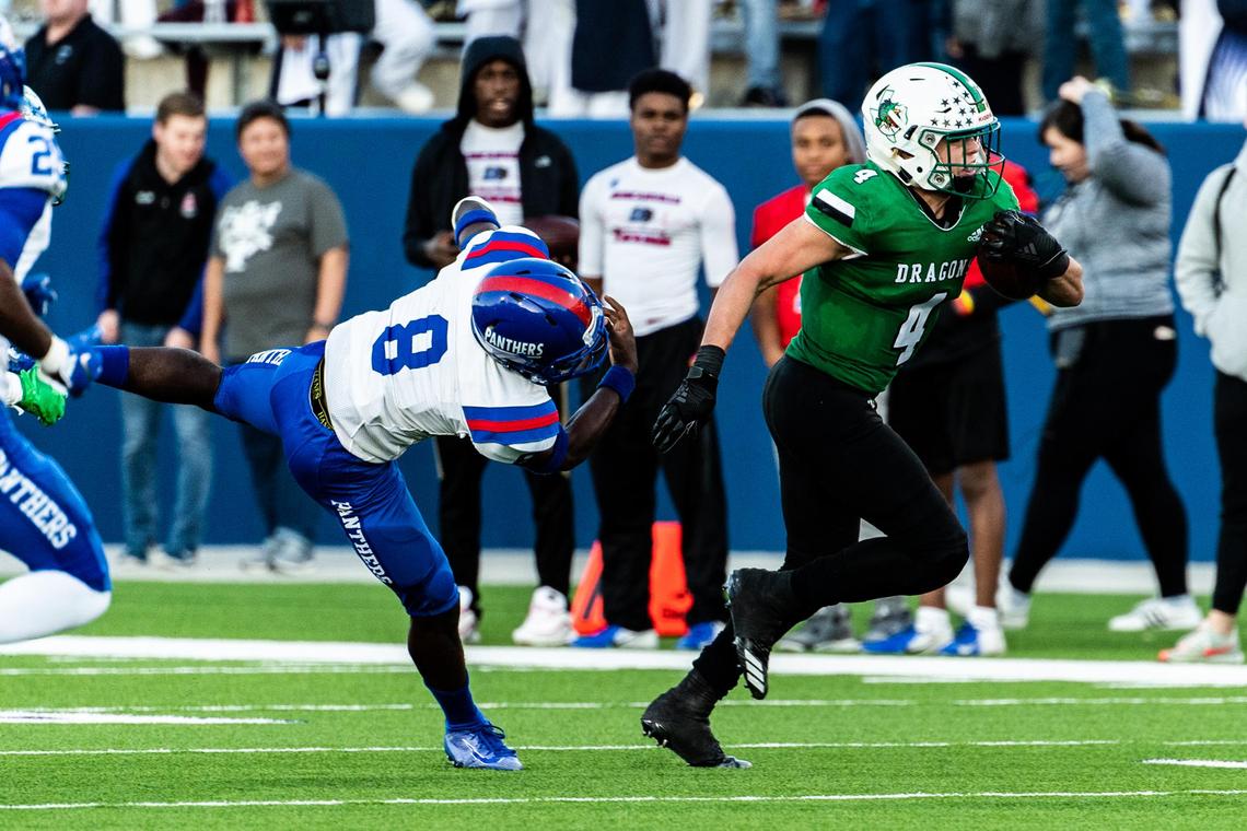 Owen Allen (4) sprints downfield during the 6A State Quarterfinal against Duncanville at McKinney ISD Stadium on December 7, 2019. Photo: Matt Smith (Special to the Star-Telegram).